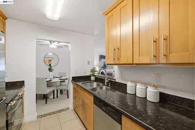 39843 Cedar Blvd #219, Newark, CA 94560 - Photo 14