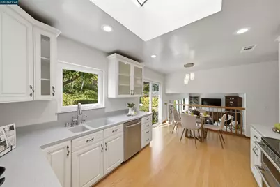 3286 Burgundy Dr, Pleasanton, CA 94566 - Photo 10