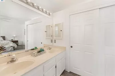 1618 Paseo Flores Dr, Suisun City, CA 94585 - Photo 34
