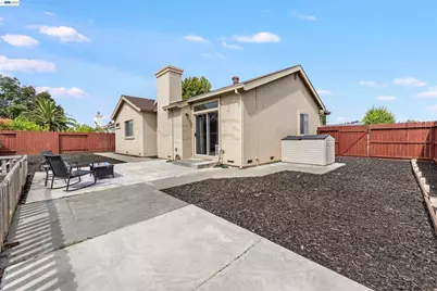 1618 Paseo Flores Dr, Suisun City, CA 94585 - Photo 38