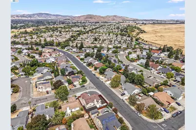 1618 Paseo Flores Dr, Suisun City, CA 94585 - Photo 54