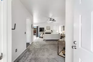 1618 Paseo Flores Dr, Suisun City, CA 94585 - Photo 8