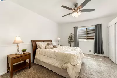 1618 Paseo Flores Dr, Suisun City, CA 94585 - Photo 30