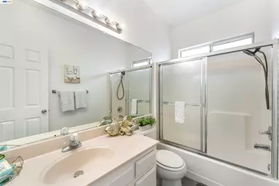 1618 Paseo Flores Dr, Suisun City, CA 94585 - Photo 26
