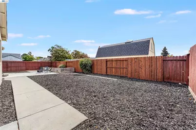 1618 Paseo Flores Dr, Suisun City, CA 94585 - Photo 42