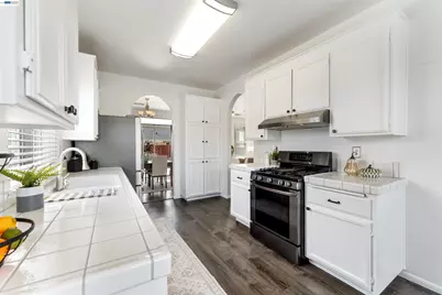 1618 Paseo Flores Dr, Suisun City, CA 94585 - Photo 20