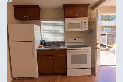 372 6th Ave, Menlo Park, CA 94025 - Photo 4