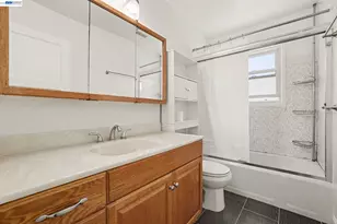 15890 Via Pinale, San Lorenzo, CA 94580 - Photo 14