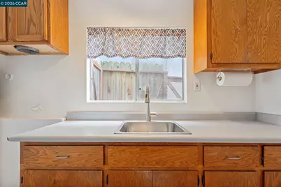 6386 Claremont Ave, Richmond, CA 94805 - Photo 38