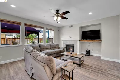 2340 Cambridge Dr, Discovery Bay, CA 94505 - Photo 2