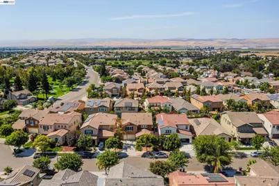 2584 Remy Javier Ct, Tracy, CA 95377 - Photo 44