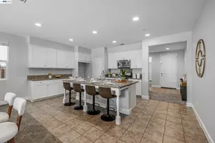 2584 Remy Javier Ct, Tracy, CA 95377 - Photo 8
