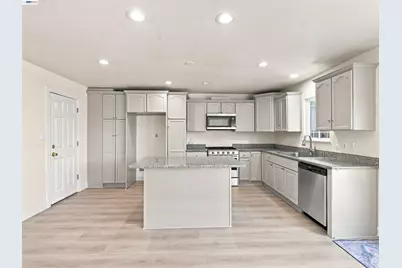 112 Jimno Ave, Pittsburg, CA 94565 - Photo 2