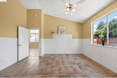 2012 Trailside Dr, Brentwood, CA 94513 - Photo 20