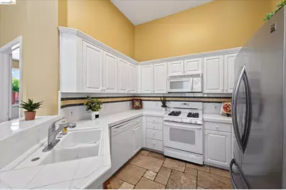 2012 Trailside Dr, Brentwood, CA 94513 - Photo 8