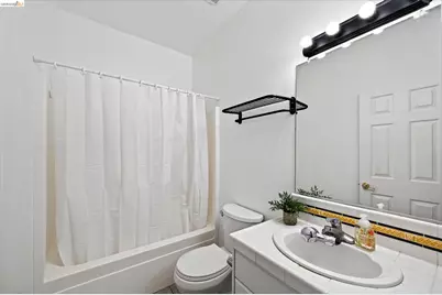 2012 Trailside Dr, Brentwood, CA 94513 - Photo 24