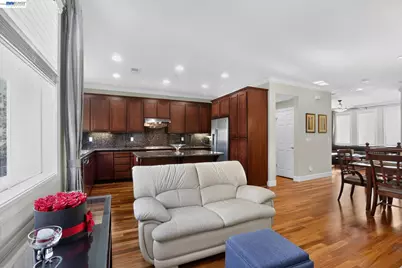 1071 Konstanz Ter, Sunnyvale, CA 94089 - Photo 8