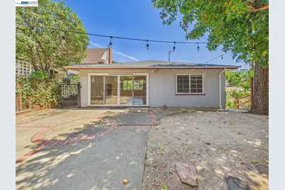 4015 Rusting Ave, Oakland, CA 94605 - Photo 4
