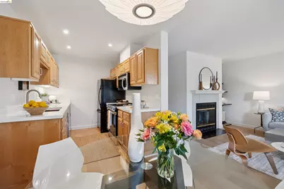 124 Lakeshore Ct, Richmond, CA 94804 - Photo 14