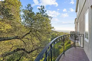4636 Redwood Rd, Oakland, CA 94619 - Photo 14