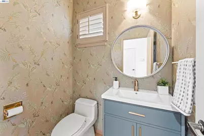 4636 Redwood Rd, Oakland, CA 94619 - Photo 10
