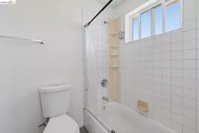 2562 60th Ave, Oakland, CA 94605 - Photo 28