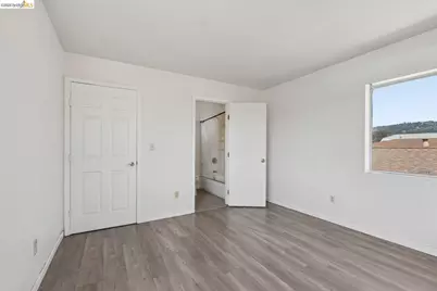 2562 60th Ave, Oakland, CA 94605 - Photo 26