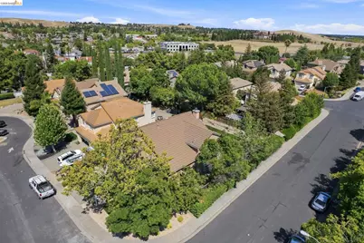 1937 Paradise Peak Ct, Antioch, CA 94531 - Photo 52