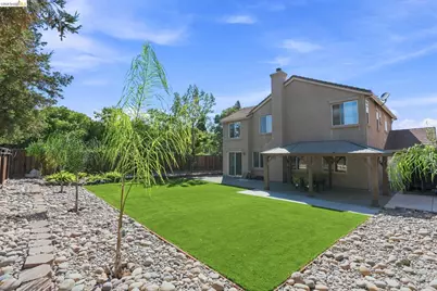1937 Paradise Peak Ct, Antioch, CA 94531 - Photo 36
