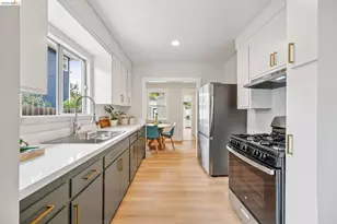 3238 Lynde St, Oakland, CA 94601 - Photo 10