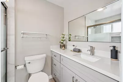 3238 Lynde St, Oakland, CA 94601 - Photo 18