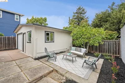 3238 Lynde St, Oakland, CA 94601 - Photo 28