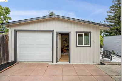 3238 Lynde St, Oakland, CA 94601 - Photo 34
