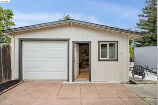 3238 Lynde St, Oakland, CA 94601 - Photo 34