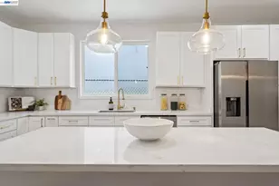 753 55th St, Oakland, CA 94609 - Photo 24