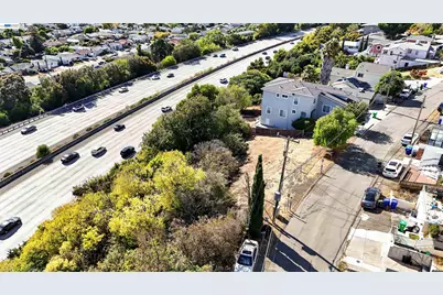 14643 Saturn Dr, Castro Valley, CA 94578 - Photo 20