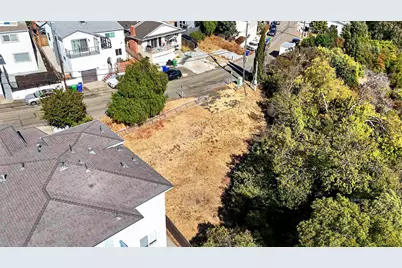 14643 Saturn Dr, Castro Valley, CA 94578 - Photo 14