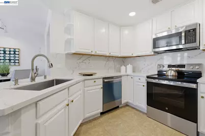 800 Abel Street #519, Milpitas, CA 95035 - Photo 10