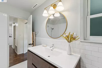 433 Kitty Hawk Rd, Alameda, CA 94501 - Photo 22