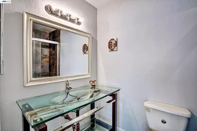 2511 Mistletoe Dr, Hayward, CA 94545 - Photo 16