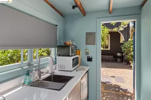 6434 Regent St, Oakland, CA 94618 - Photo 50