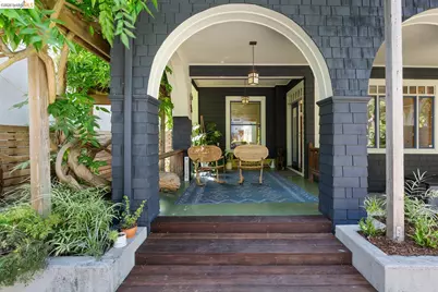 6434 Regent St, Oakland, CA 94618 - Photo 42