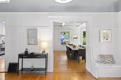 6434 Regent St, Oakland, CA 94618 - Photo 10