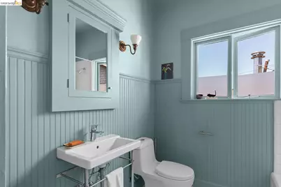 6434 Regent St, Oakland, CA 94618 - Photo 40