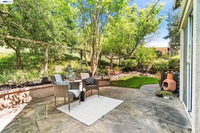 690 Glasgow Cir, Danville, CA 94526 - Photo 40