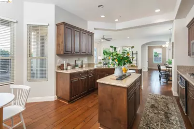 1806 Moscato Pl, Brentwood, CA 94513 - Photo 10