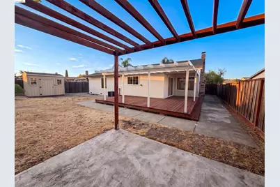 112 Aster Ct, Hercules, CA 94547 - Photo 14