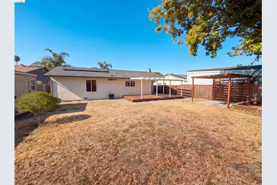 112 Aster Ct, Hercules, CA 94547 - Photo 16