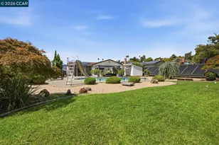 824 Coral Dr, Rodeo, CA 94572 - Photo 28