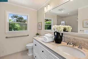 10 Hillcrest Dr, Orinda, CA 94563 - Photo 26
